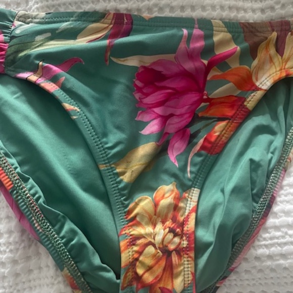 La Blanca Women's Swimsuit Bottom SIZE 10 - Picture 4 of 5